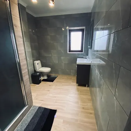 Holiday home маєток на озерах Ispas