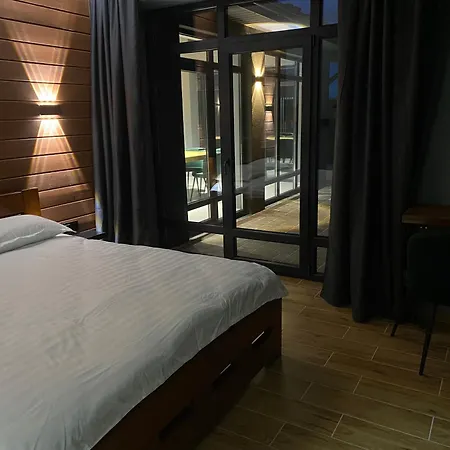 Holiday home маєток на озерах