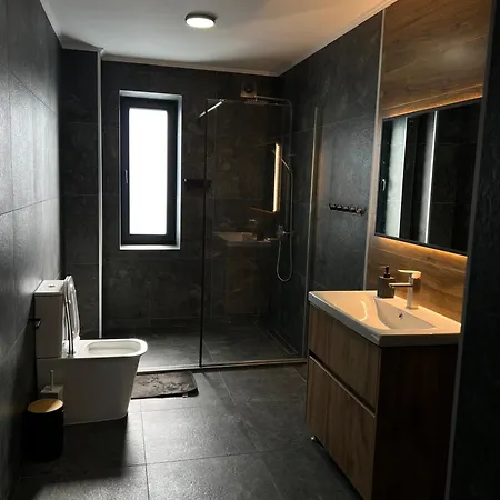 Holiday home маєток на озерах *