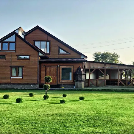 маєток на озерах Holiday home Ispas